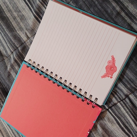 Journaling notebook - Picture 2 of 4